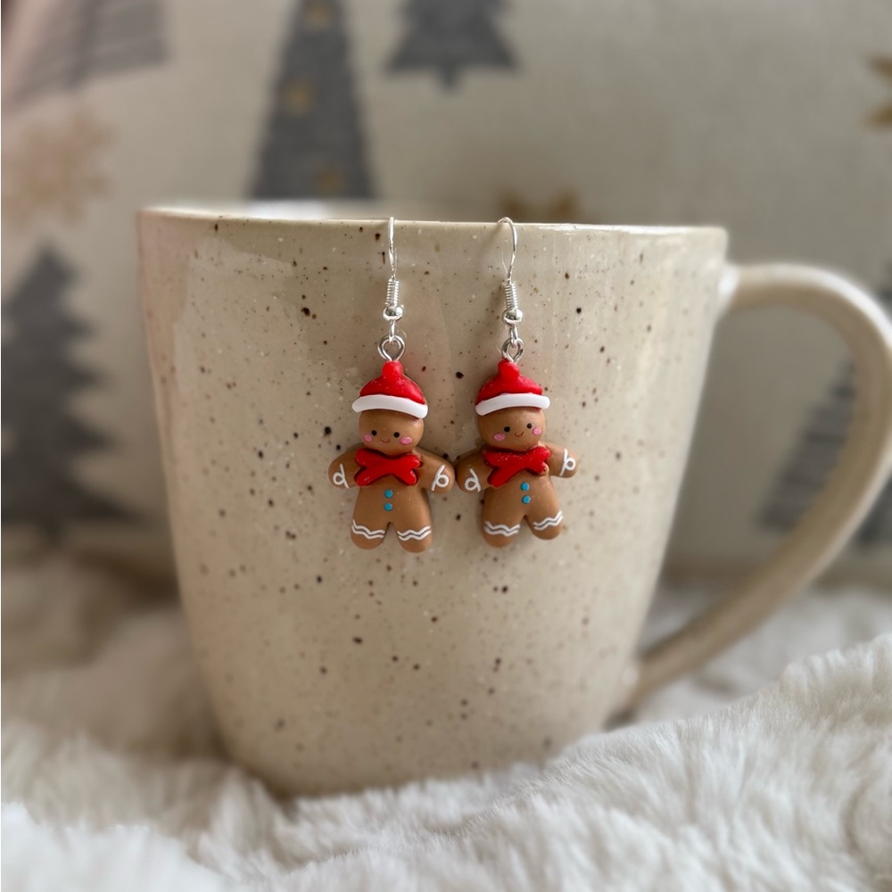Festive Gingerbread Man Earrings, Christmas and Holiday Earrings, Cute Gifts